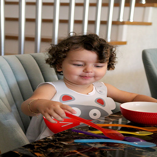 بيبي جيم مريلة سيليكون -رمادي