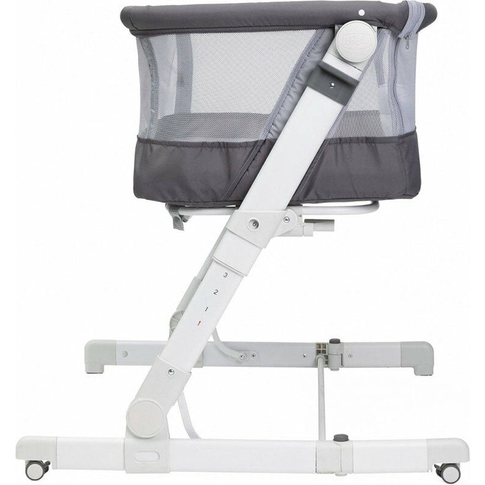 Chicco-Next2Me-PopUp-Travel-Cot-Atmosphere