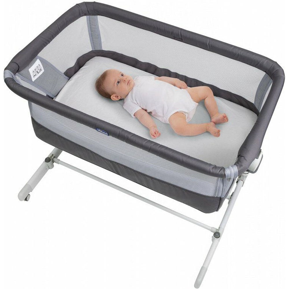 Chicco-Next2Me-PopUp-Travel-Cot-Atmosphere
