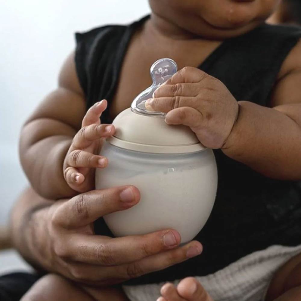 Elhee Silicone Anti Colic Baby Bottle Medium Flow (0m+) Sand - 330ml
