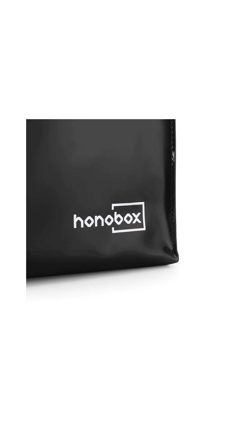 HonoboxShinyLargeLunchBagCharcol2