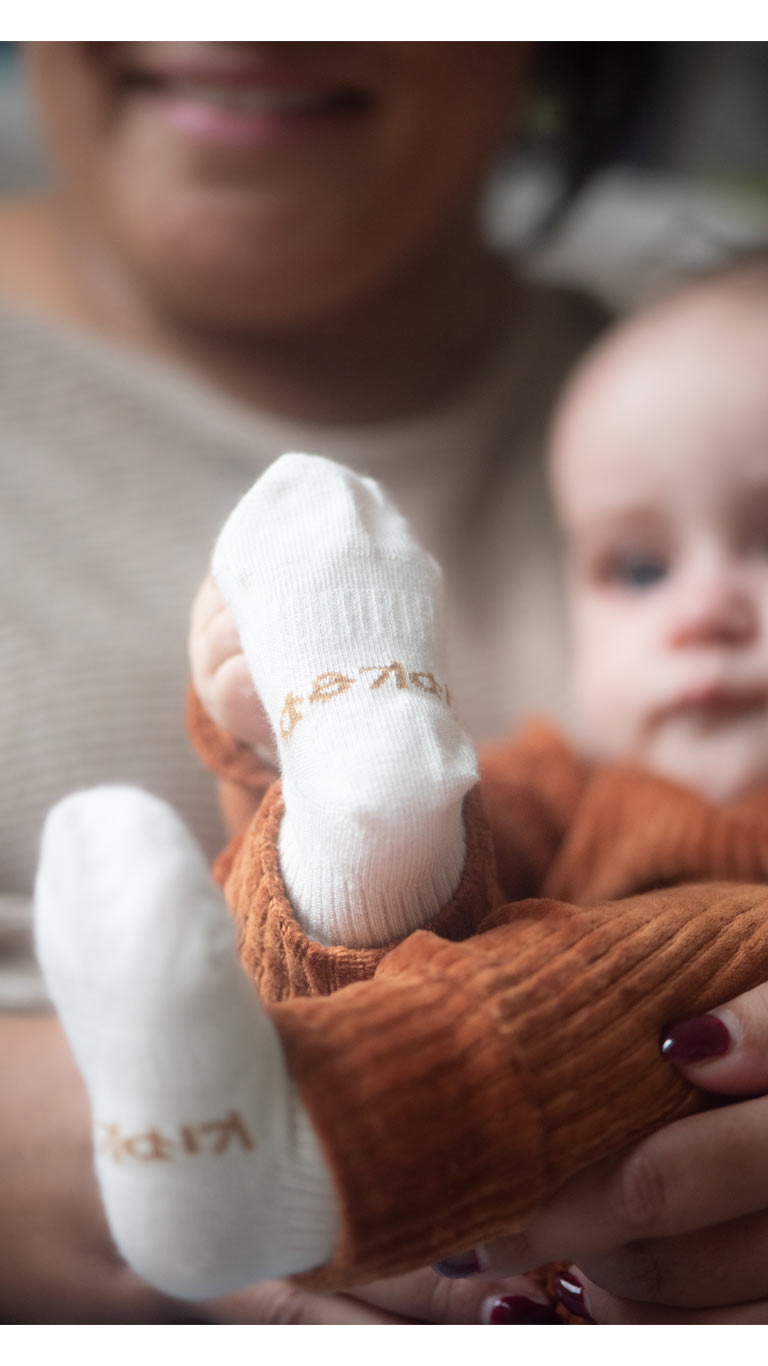 KipkepBabySocksOffWhite2