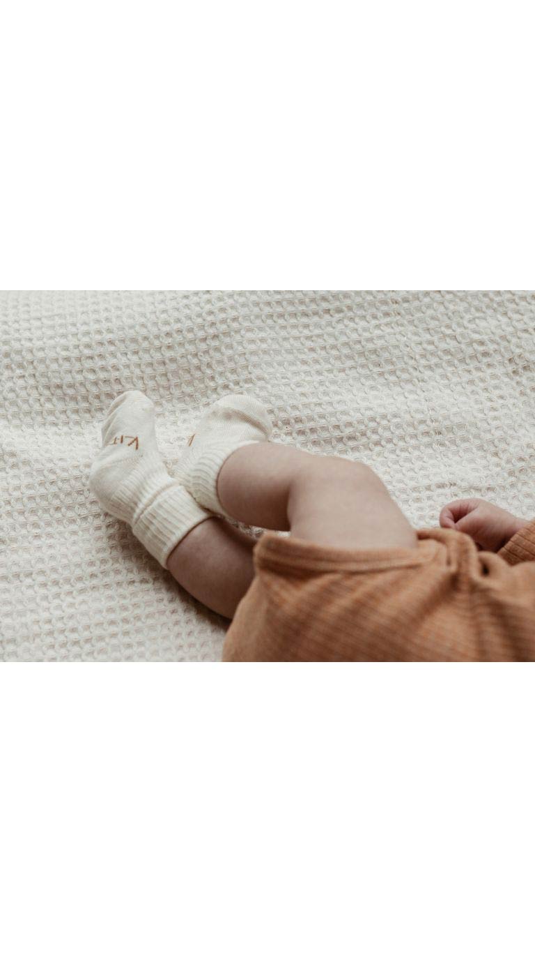 KipKep Bio Cotton Stay-on-Socks Newborn &amp; Premature Off White - 1 Pair