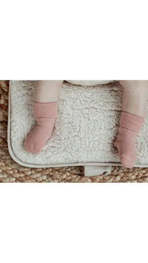 KipKep Bio Cotton Stay-on-Socks Newborn & Premature Mauve – 1 Pair