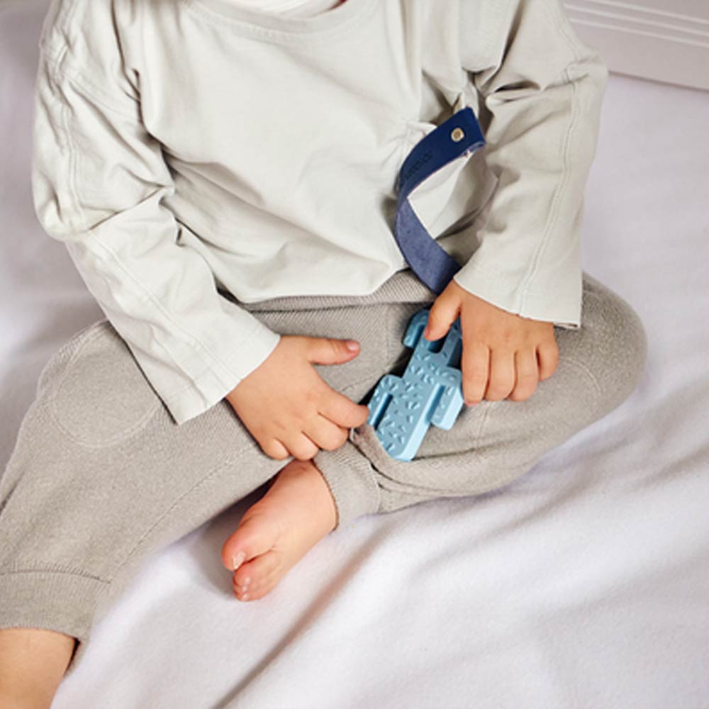 Minikoioi Klips Leather Pacifier and Teether Holder 
