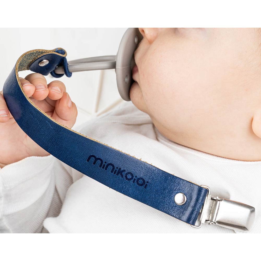 Minikoioi Klips Leather Pacifier and Teether Holder 
