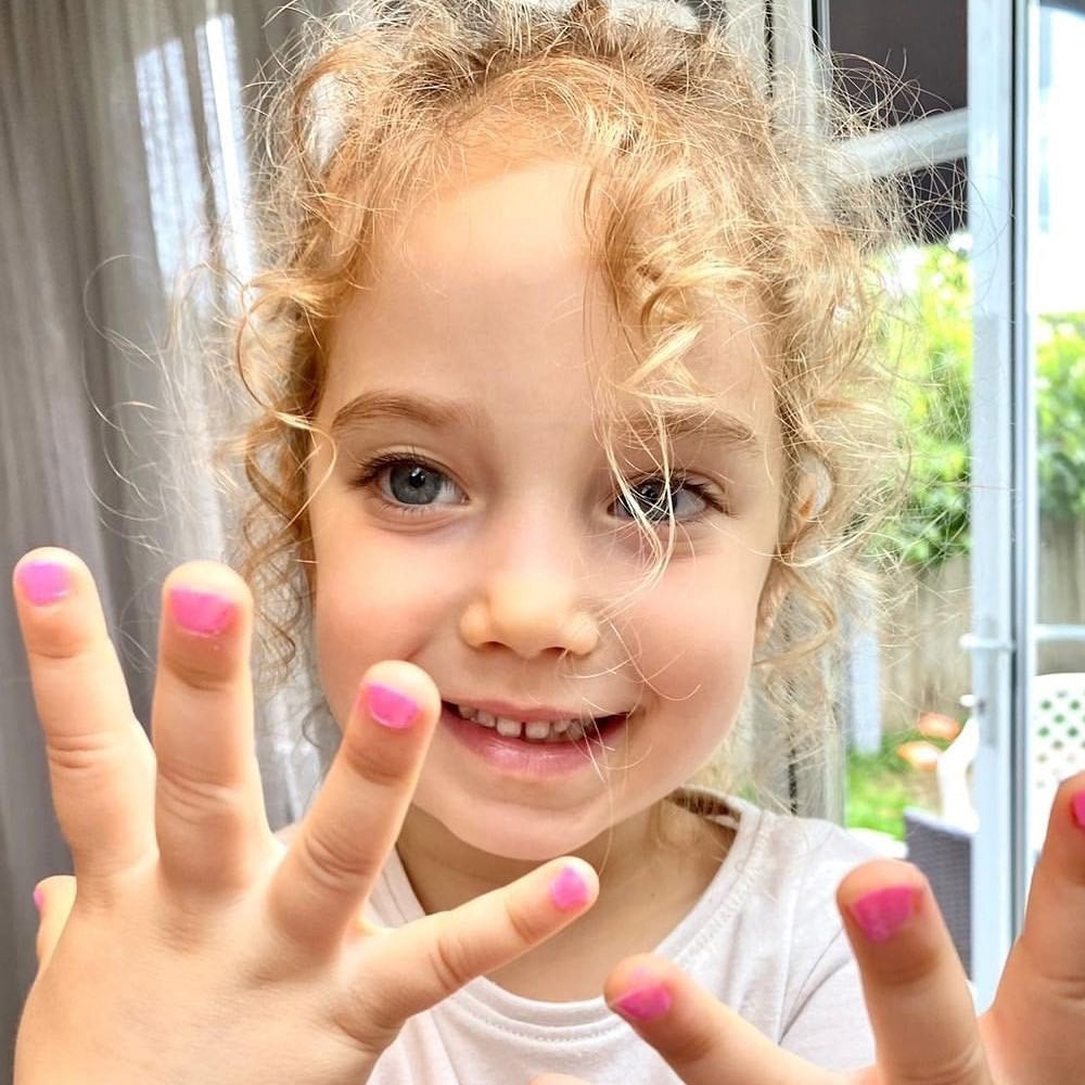 MissNellaNailPolish